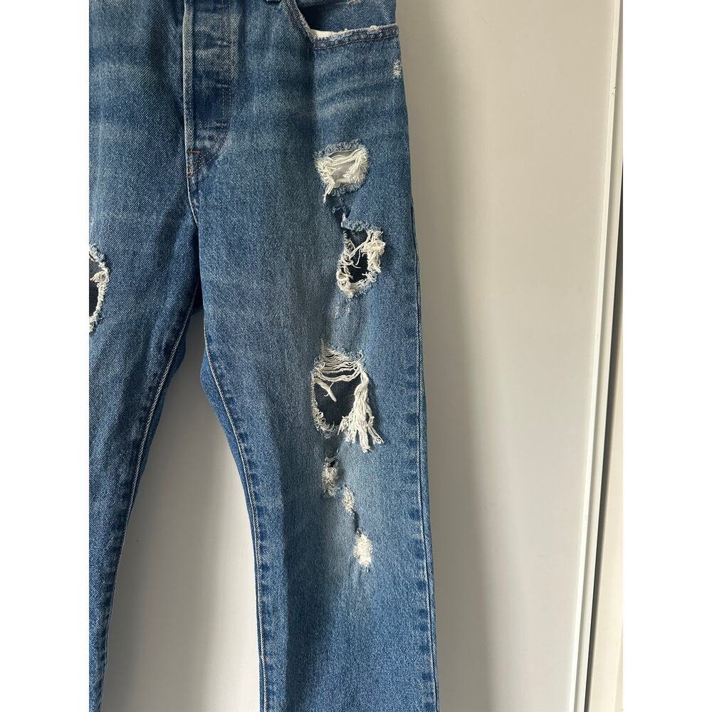 Levi's 501 Distressed Jeans size 28 x 26 - Picture 5 of 10